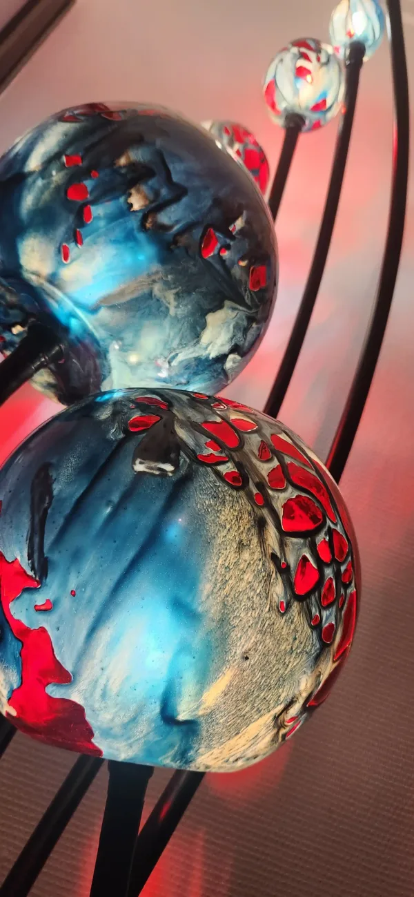 Lampadaire Ascension® 7 tiges Bleu-gris Rouge