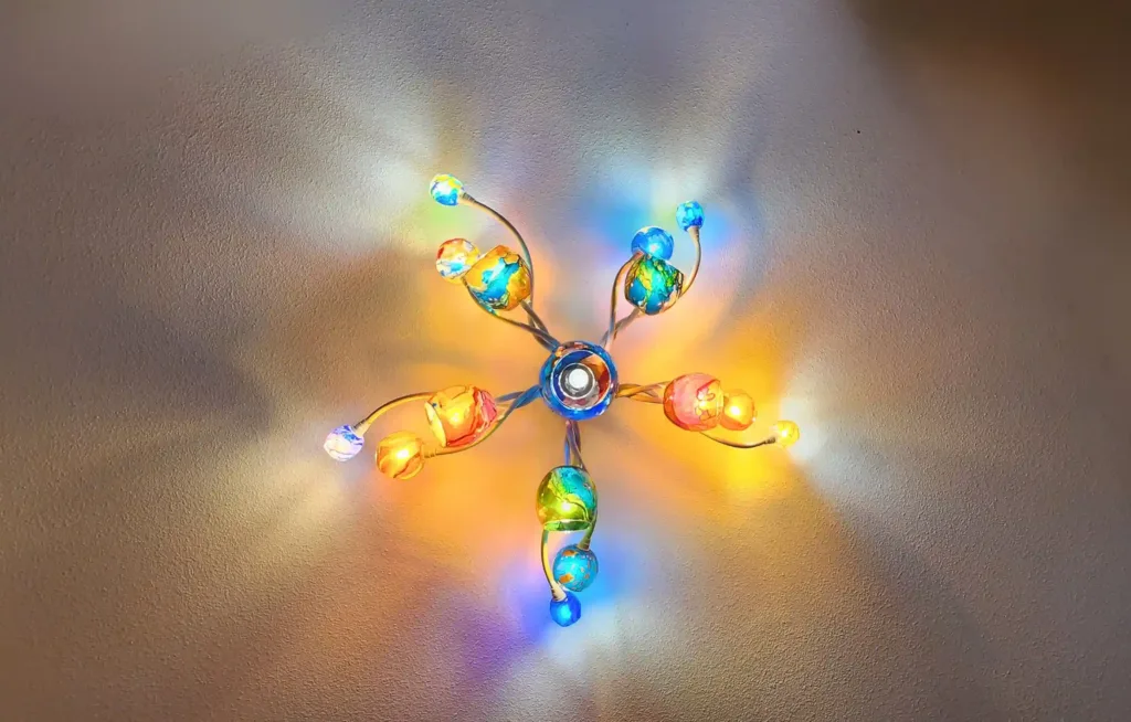 Lumières et Couleurs Lustre Ascension® 16 tiges multicolore