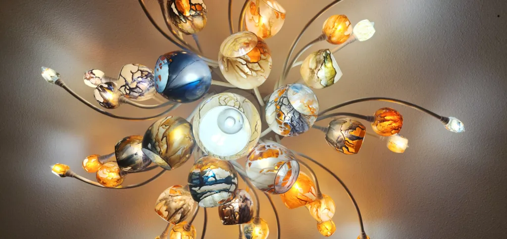 Lumières et Couleurs - Lustre 43 globes Orange Blanc